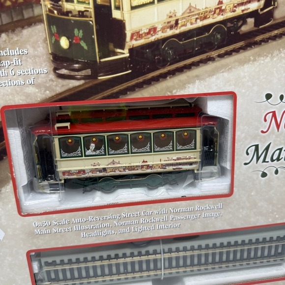 Bachmann Norman Rockwell Main Street Christmas On30 Scale Street Car Train Set - Picture 5 of 12